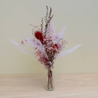 ramito de flor seca en jarron