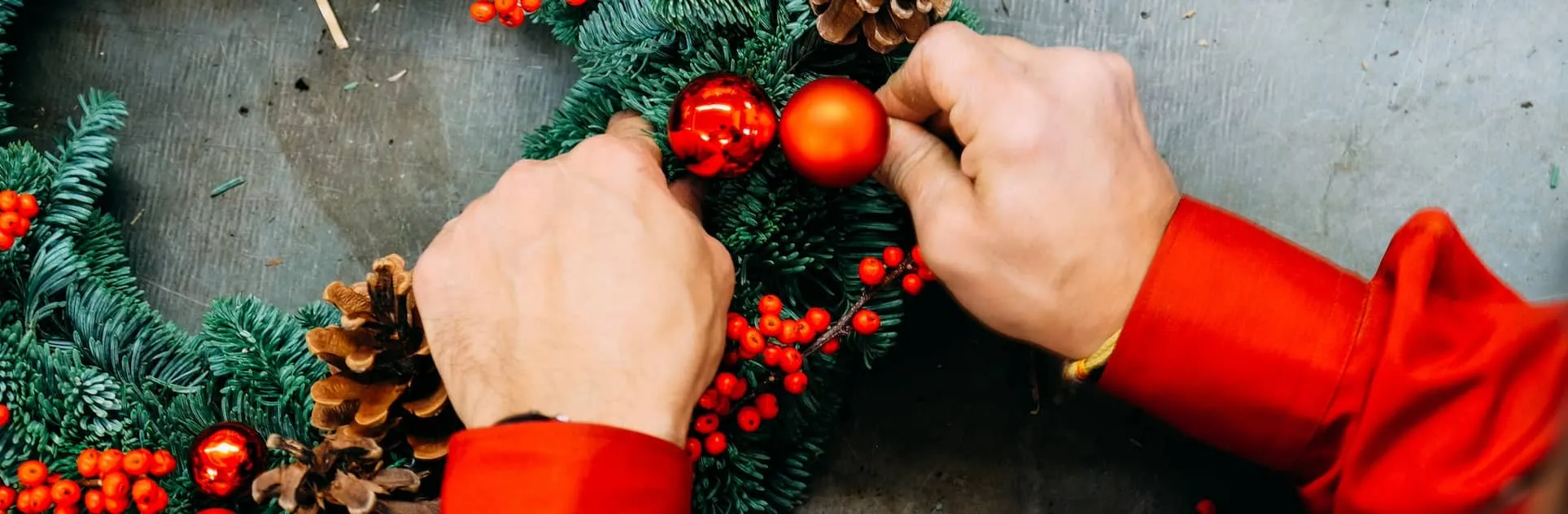 Coronas, poinsettias, ramos y centros